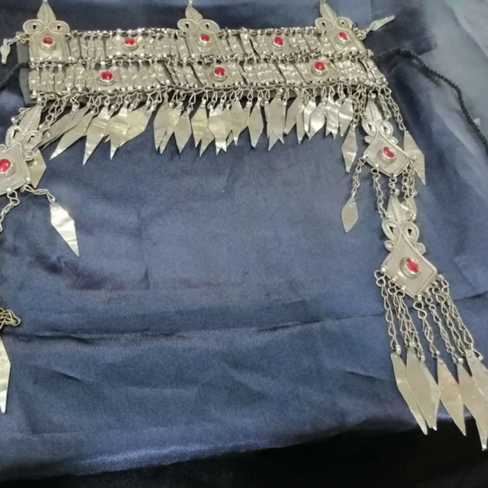 Vintage Turkman Tribal Kuchi Matha Patti, Ethnic Head Piece With Long Dangling - Picture 9 of 9